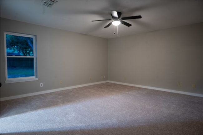 163 Windsor Dr, House other with 4 bedrooms, 2 bathrooms and 4 parking in Beeville TX | Image 11