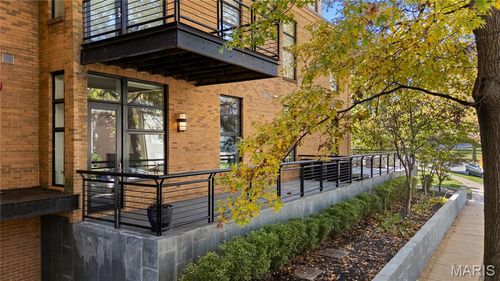 apt-1b-7542 Cromwell Dr, Clayton, MO, 63105-2982 | Card Image