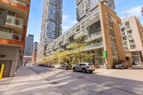 325-30 Nelson St, Toronto, ON, M5V0H5 | Card Image