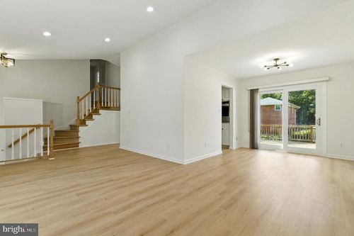 6407 Kirby Rd, BETHESDA, MD, 20817-5523 | Card Image