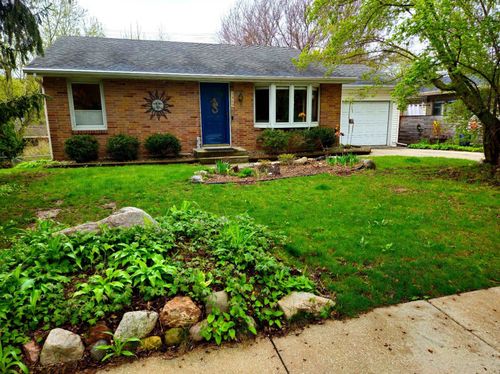 5449 Old Middleton Rd, Madison, WI, 53705-2603 | Card Image