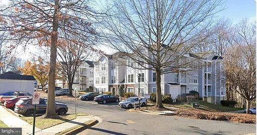 202-236-9720 Leatherfern Ter, GAITHERSBURG, MD, 20886-6330 | Card Image