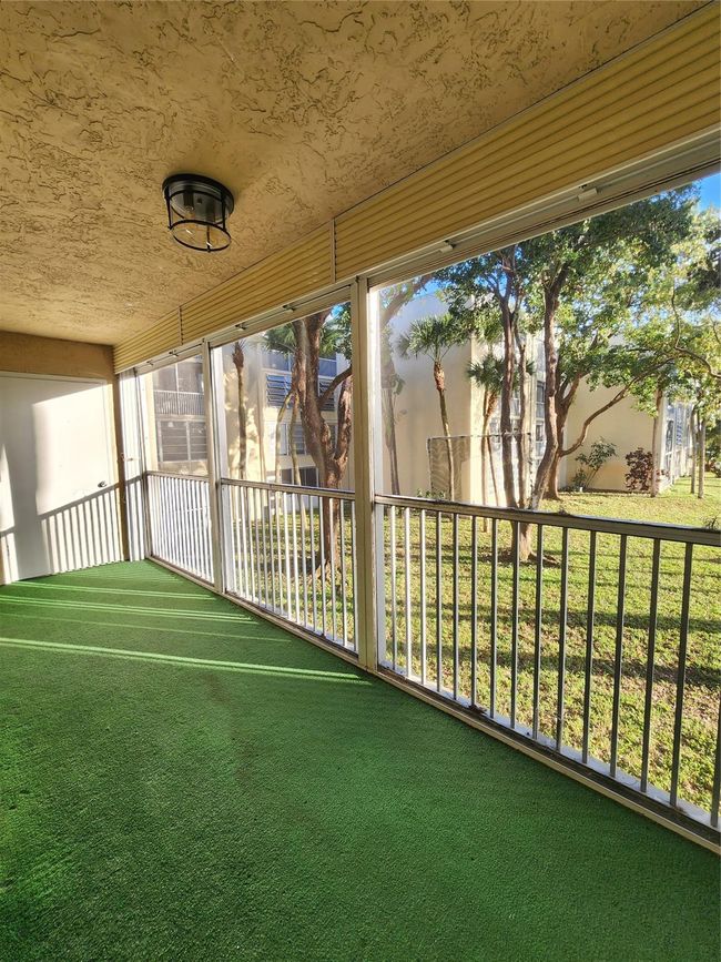APT-211 - 3341 Nw 47 Th Ter, Condo with 1 bedrooms, 2 bathrooms and null parking in Lauderdale Lakes FL | Image 12
