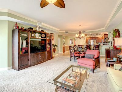 GREAT ROOM LOOKING TO KITCHEN | Image 3