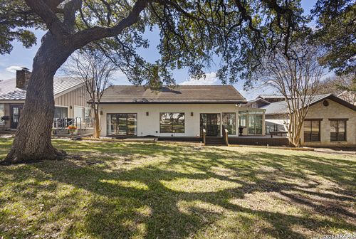 29342 Ridgeview Trl, Boerne, TX, 78015-4559 | Card Image