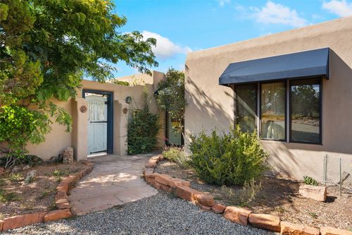 71 Camerada Loop, Santa Fe, NM, 87508-8232 | Card Image