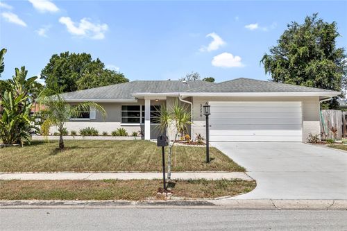 3279 Spanish Moss Ln, Palm Harbor, FL, 34684-1541 | Card Image