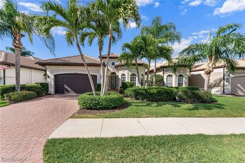 7875 Valencia Court, NAPLES, FL, 34113 | Card Image