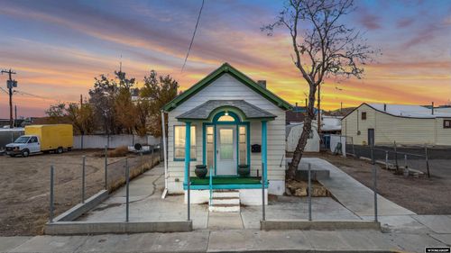 305 M St, Rock Springs, WY, 82901-5330 | Card Image