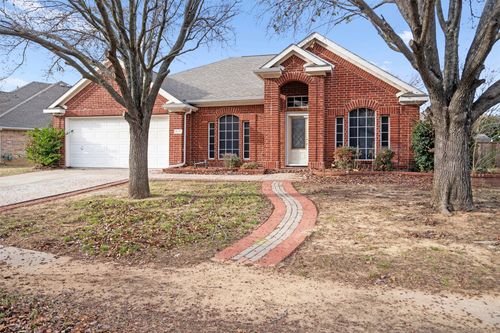 917 Circle View Ln, Denton, TX, 76210-5236 | Card Image