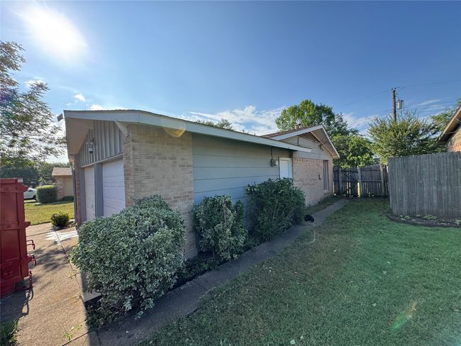 819 Wateka Way, House other with 3 bedrooms, 2 bathrooms and null parking in Richardson TX | Image 7