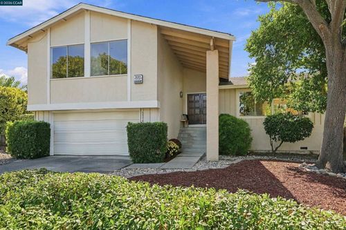5378 Meadow Wood Pl, Concord, CA, 94521-1504 | Card Image