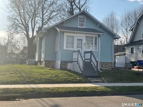 59 Oakland St, Stratford, CT, 06615-5627 | Card Image