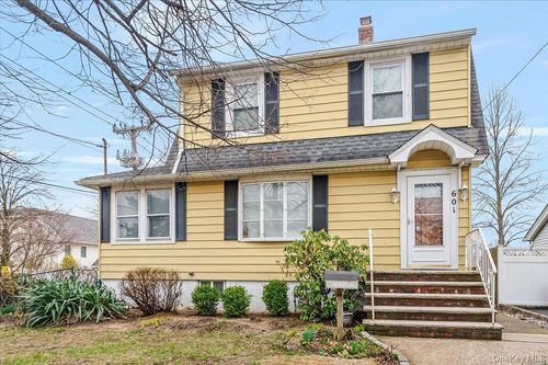 601 Hughes St, Bellmore, NY, 11710-4004 | Card Image