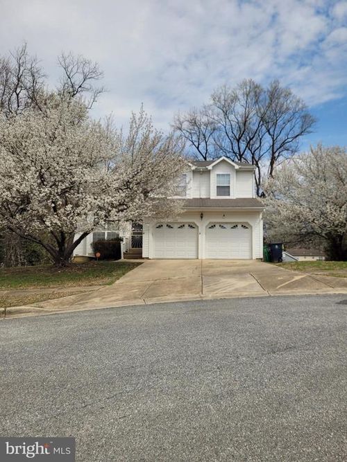 2104 Whispering Willow Ct, TEMPLE HILLS, MD, 20748-5737 | Card Image