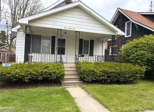 131 E Lakeview Ave, Flint, MI, 48503-4152 | Card Image
