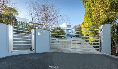 12148 Travis St, Los Angeles, CA, 90049 | Card Image