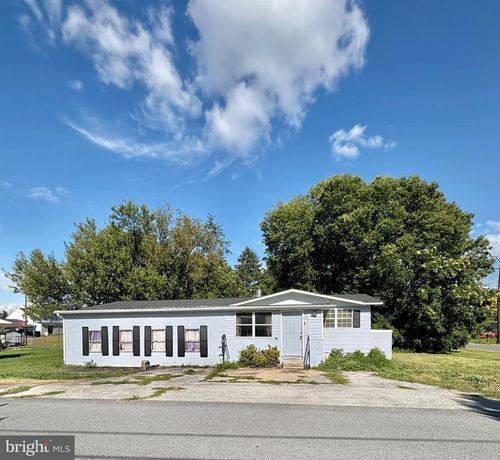 111 S Mcdonald St, RANSON, WV, 25438-1027 | Card Image