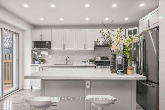 2764 Willowmore Way, House other with 3 bedrooms, 2 bathrooms and 4 parking in Mississauga ON | Image 12