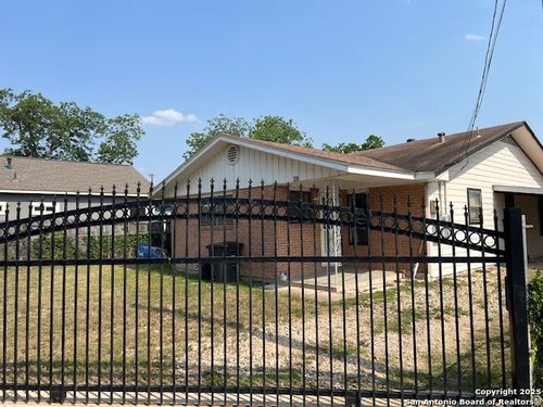 118 Goforth Dr, San Antonio, TX, 78233-6138 | Card Image