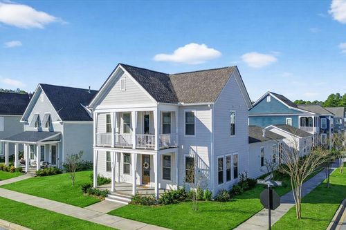 274 Great Lawn Dr, Summerville, SC, 29486-8258 | Card Image