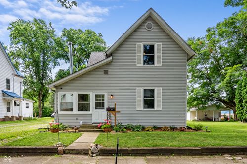 975 Locust St, Middletown, IN, 47356-1223 | Card Image