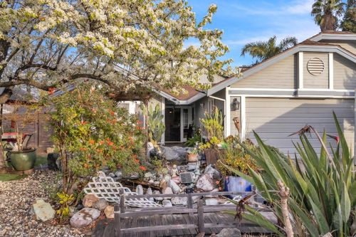 4841 Meadow Pass Way, Antelope, CA, 95843-5841 | Card Image