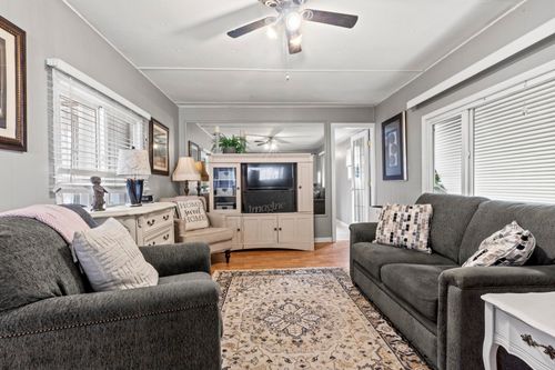 18-9080 198 St, Langley, BC, V1M3A8 | Card Image