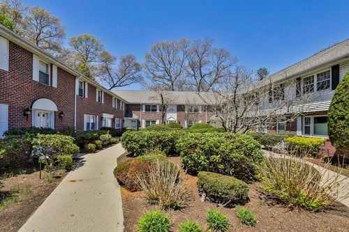 3-21 Westerly St, Wellesley, MA, 02482-4665 | Card Image