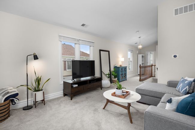 A - 1795 Vermont Dr, Condo with 2 bedrooms, 1 bathrooms and 3 parking in Elk Grove Village IL | Image 5