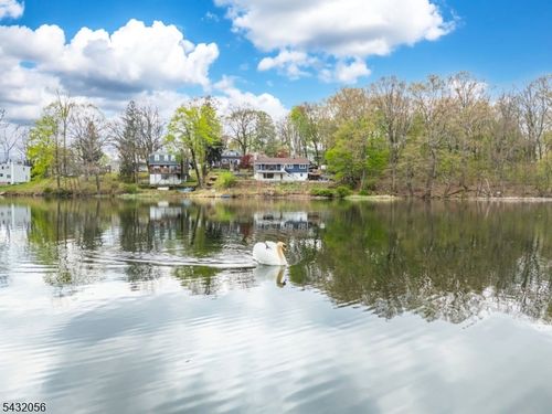 17 Reeve Ave, Stanhope, NJ, 07874-2927 | Card Image