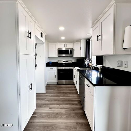 apt-a-129 E Ventura St, Santa Paula, CA, 93060-3816 | Card Image