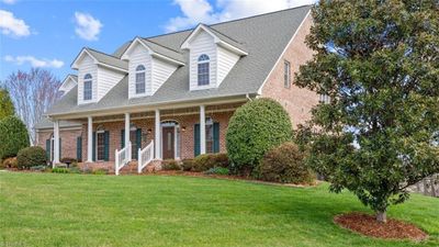 7878 Bufflehead Court, House other with 4 bedrooms, 3 bathrooms and null parking in Greensboro NC | Image 3