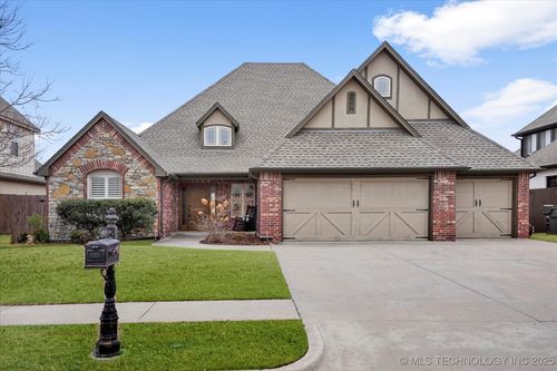 6810 E 127th Street S, Bixby, OK, 74008 | Card Image