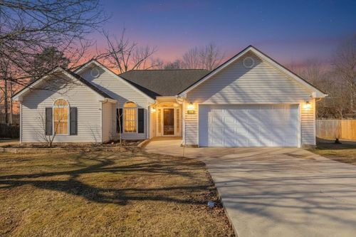 182 Century Dr, Rossville, GA, 30741-4820 | Card Image