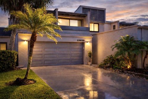 13629 Twin Lakes Ln, Tampa, FL, 33618-8421 | Card Image