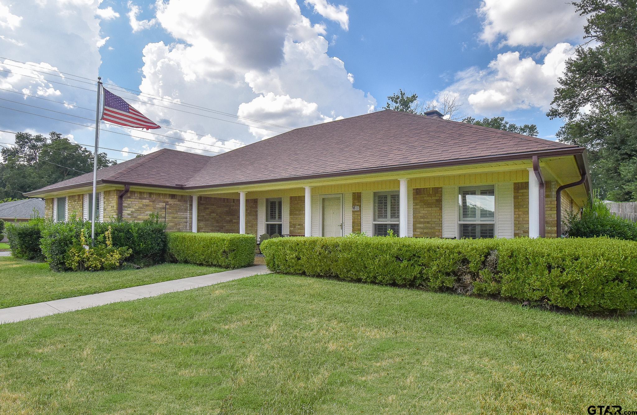 Winchester Dr, Tyler, TX 75701