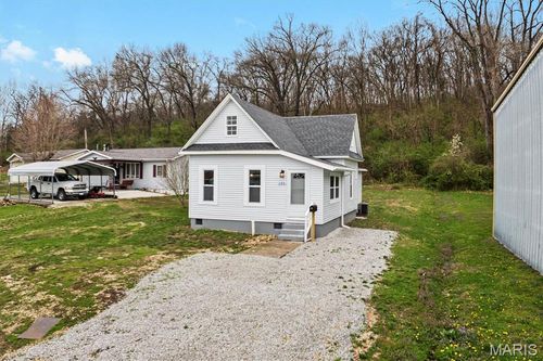 140 Pershing Ave, Kampsville, IL, 62053 | Card Image