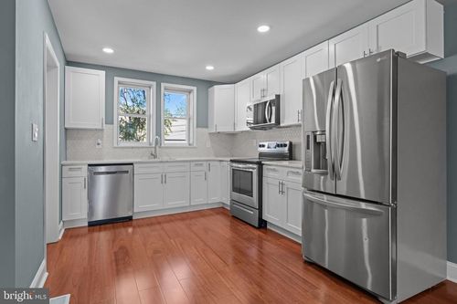811 W Fisher Ave, PHILADELPHIA, PA, 19141-4013 | Card Image