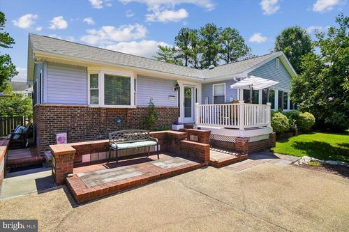 30879 Maplewood Rd, OCEAN VIEW, DE, 19970-3821 | Card Image