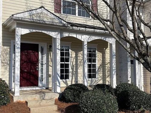 661 Kenridge Dr, Suwanee, GA, 30024-7273 | Card Image