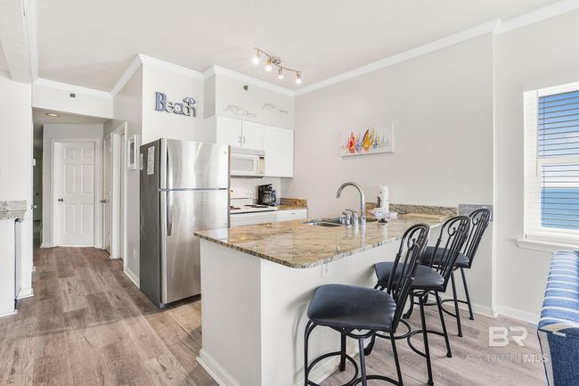 Kitchen | Image 6