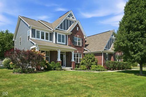 10016 Delmore Dr, Fishers, IN, 46040-5512 | Card Image