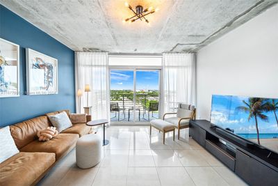 906 - 3250 Ne 1st Ave, Condo with 2 bedrooms, 2 bathrooms and null parking in Miami FL | Image 3