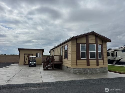 83-17693 Road 5 Nw, Quincy, WA, 98848-8879 | Card Image