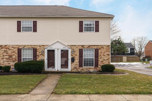 1217 Weybridge Rd, Columbus, OH, 43220-8101 | Card Image