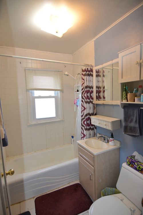 104 N Pleasant Rd, Lake Zurich, IL, 60047-2215 | Card Image