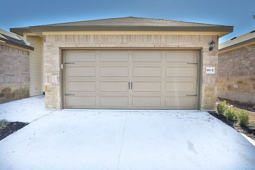 b-189 Joanne Loop, Buda, TX, 78610-3893 | Card Image