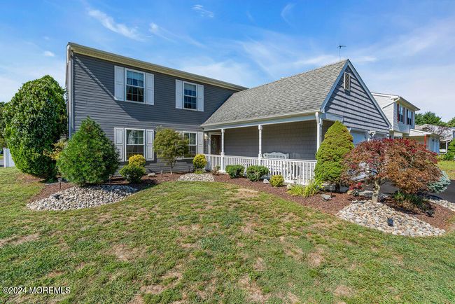 39 Honeysuckle Way, House other with 4 bedrooms, 3 bathrooms and null parking in Howell NJ | Image 55