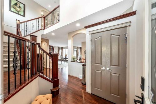 {{alt}} | Card Image